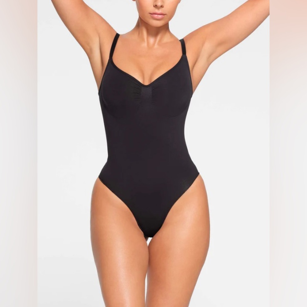 SKIMS Sculpting Brief Bodysuit S/M